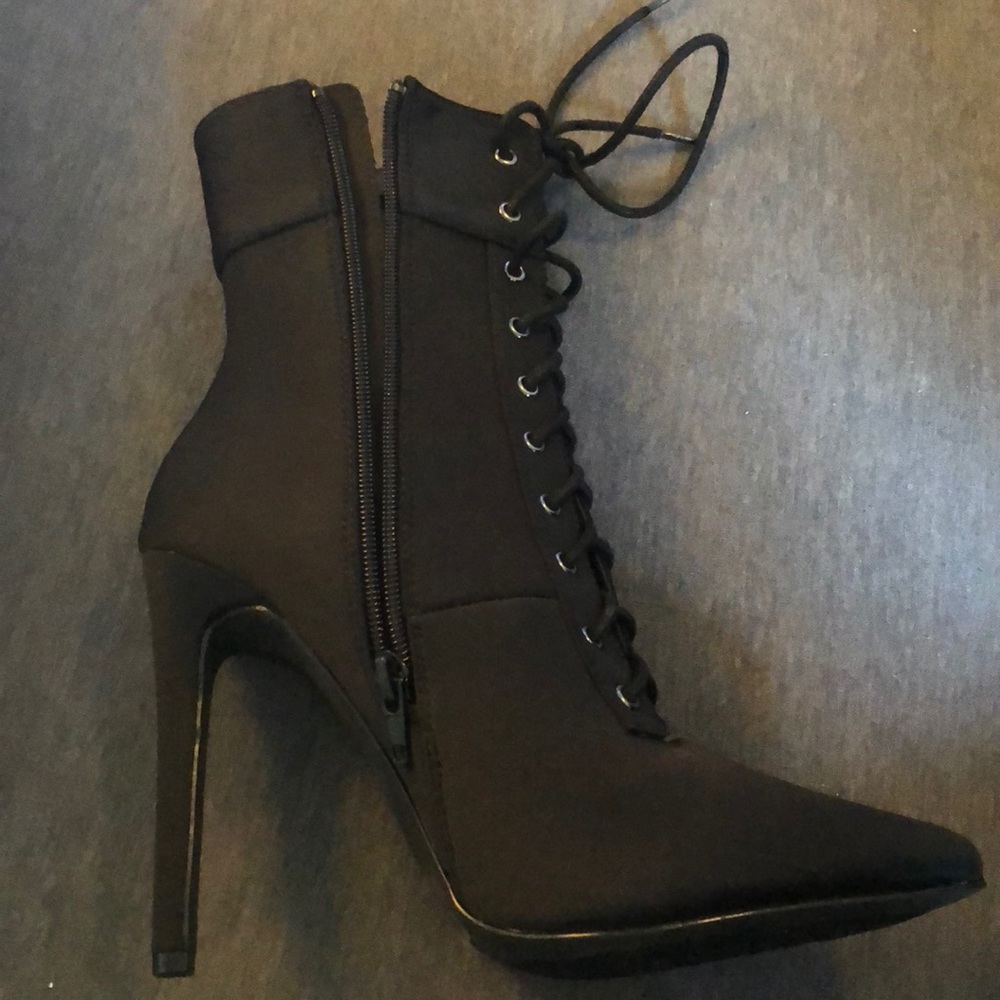 Heels - Picture 1 of 3